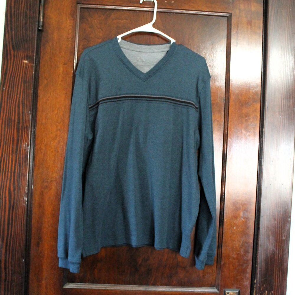 Van Heusen Men's Long Sleeve Blue/Gray Jersey, Large
